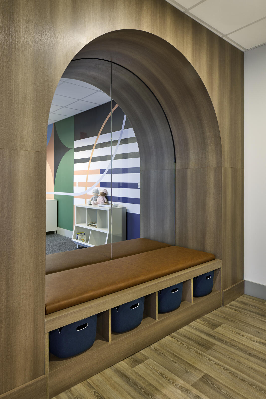 15 Bank, image 6 of 6